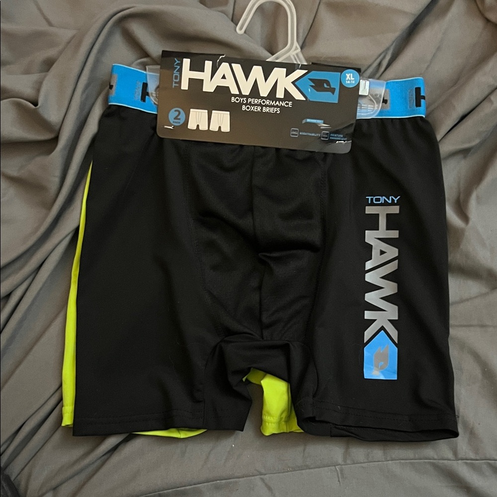 NWT boys 2 pack Tony Hawk performance Boxer Briefs